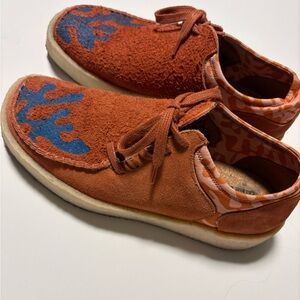 Clarks Men's Moccasins in Orange and Blue